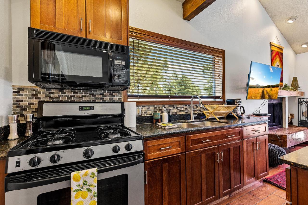 فيلا Delightful 1 Bdrm Country Club Retreat With Mt Elden Views! سارية العلم المظهر الخارجي الصورة